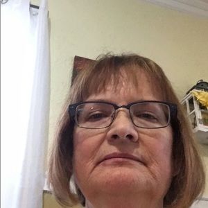 Meet your Posher, Brenda